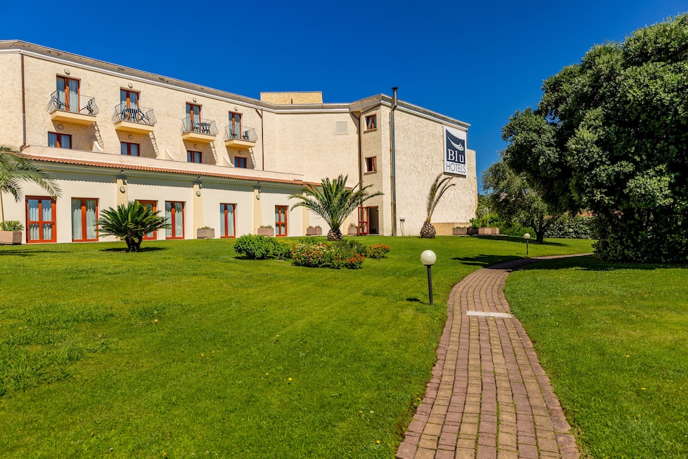 Blu Hotel Morisco Village 3/80