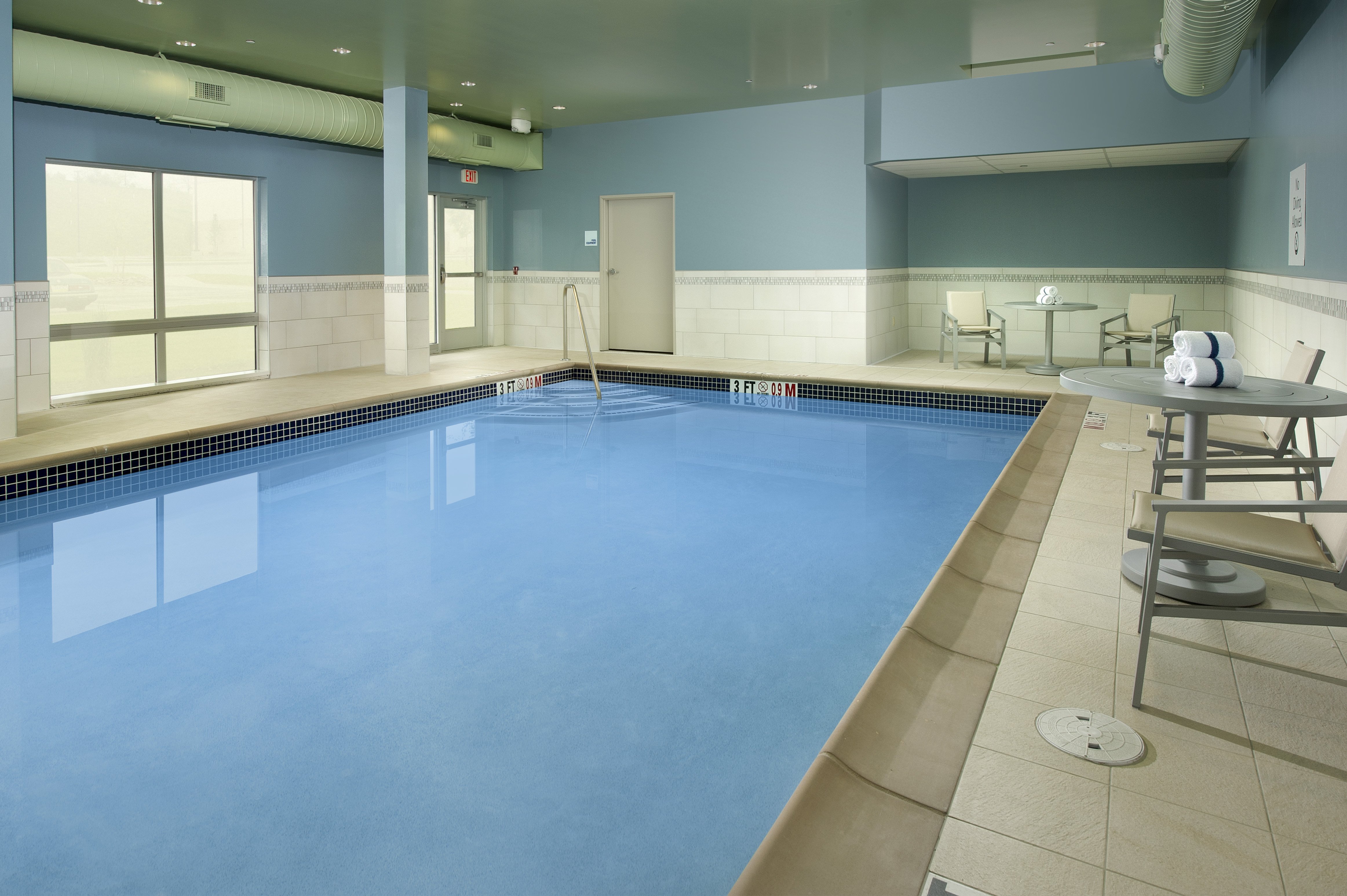 Holiday Inn Express And Suites Altoona I 99 33/62