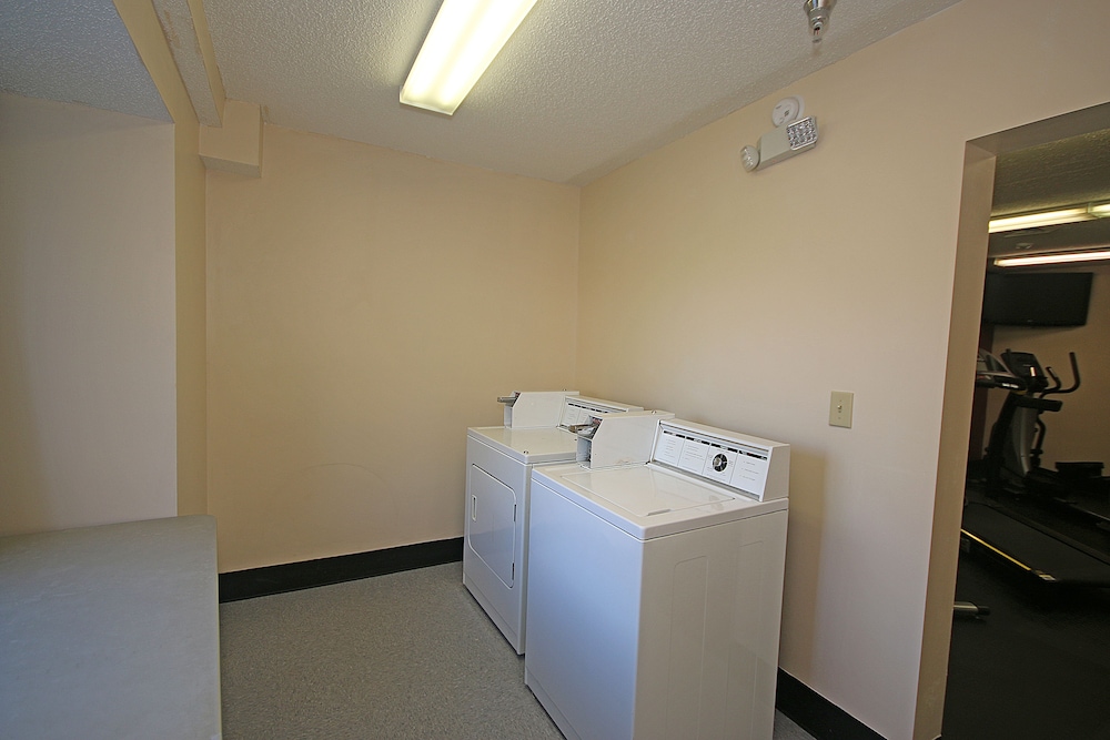 Microtel Inn & Suites by Wyndham Statesville 20/43