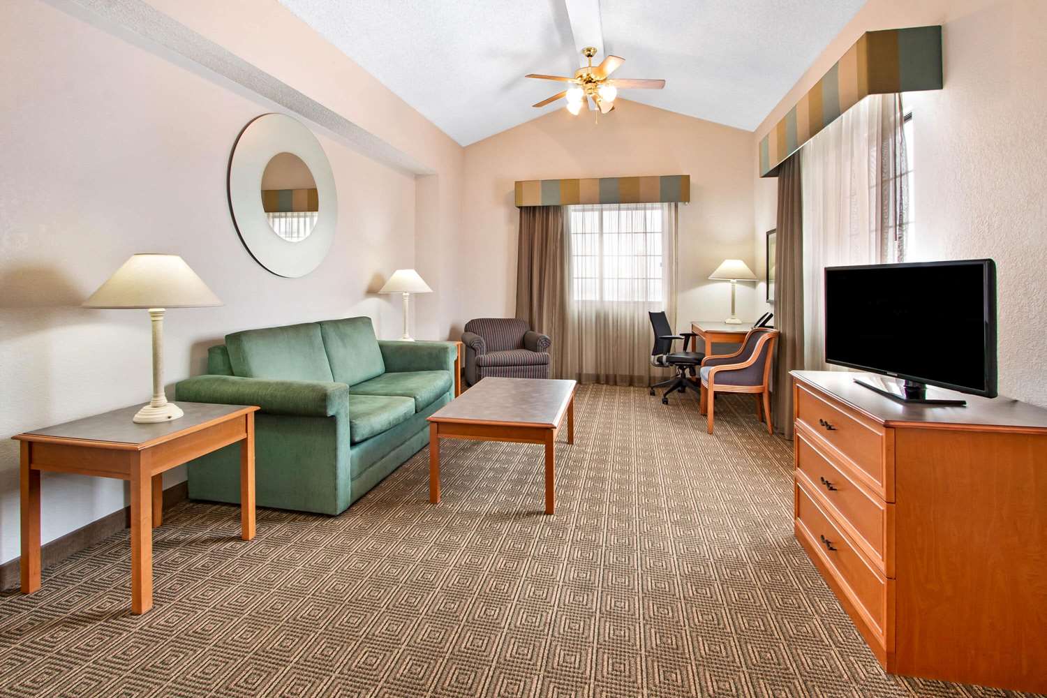 La Quinta Inn by Wyndham Albuquerque Airport 21/33