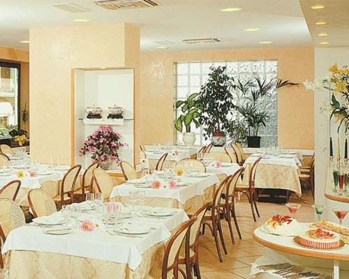Ducale Hotel 39/48