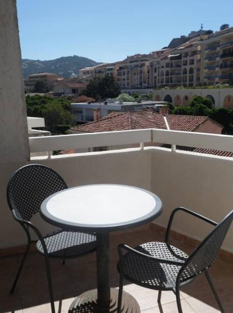 Hotel Le Rocher 40/52