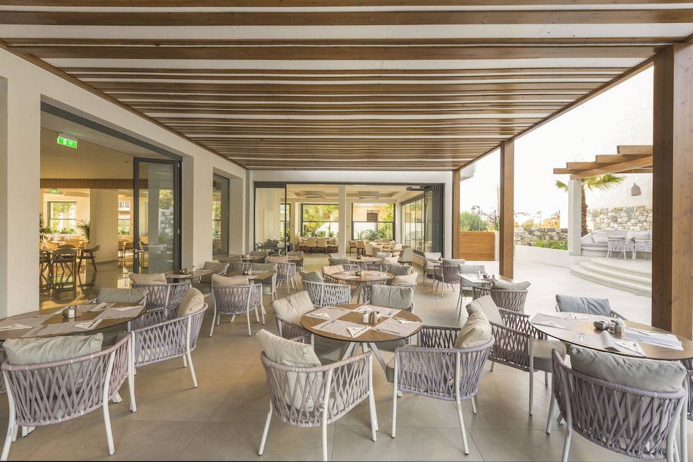 Samian Mare Hotel Suites & Spa 62/80