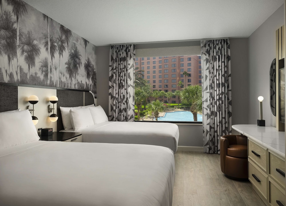 CARIBE, SUITE, 2 QUEEN BEDS, POOL VIEW