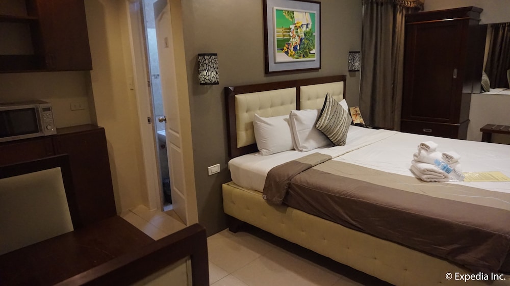 Devera Hotel 16/72