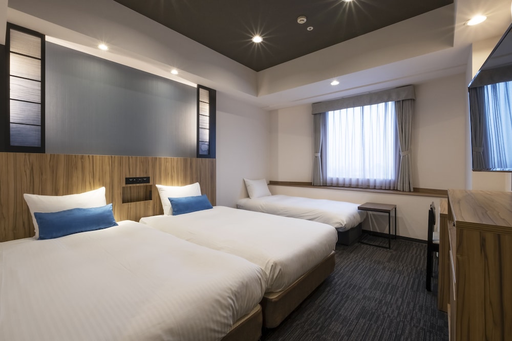 Hundred Stay Tokyo Shinjuku 12/47