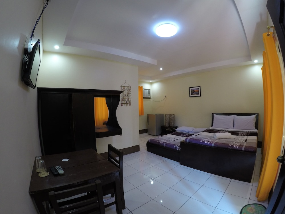 Almira Diving Resort 30/50