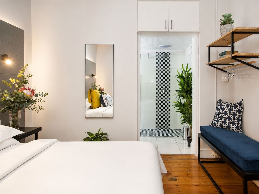 Loddeys Guesthouse 17/50