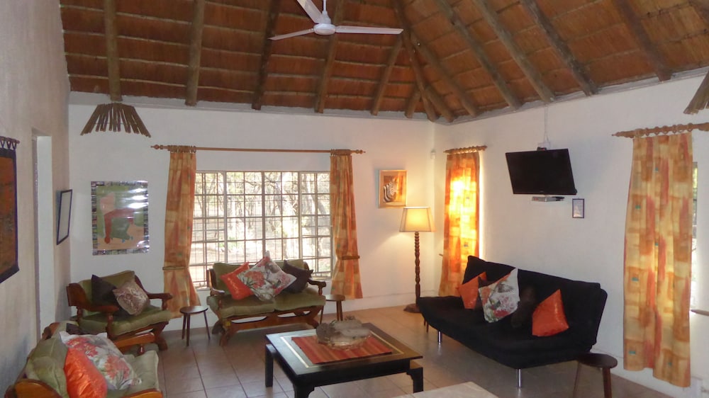Kruger Cottage 12/36