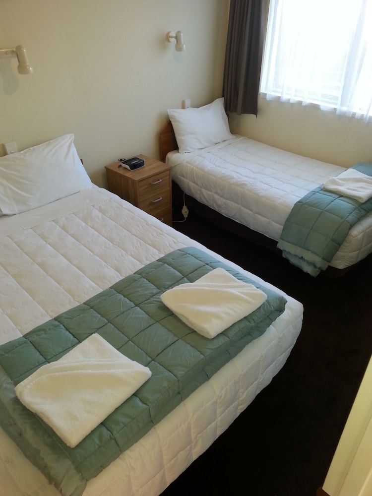 Ashleigh Court Motel 14/37