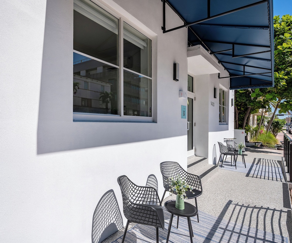 Odyssey Hotel Of South Beach 8/50