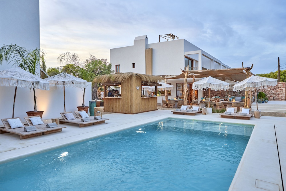 MAR SUITES FORMENTERA BY UNIVERSAL BEACH HOTELS 3/50