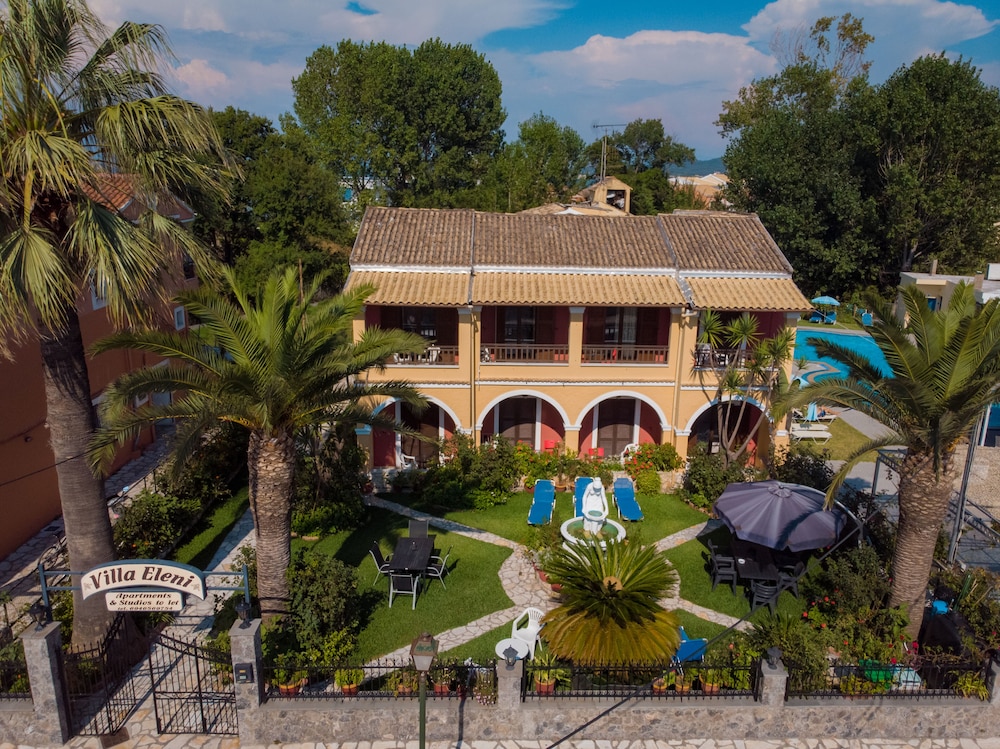 VILLA ELENI 4/44