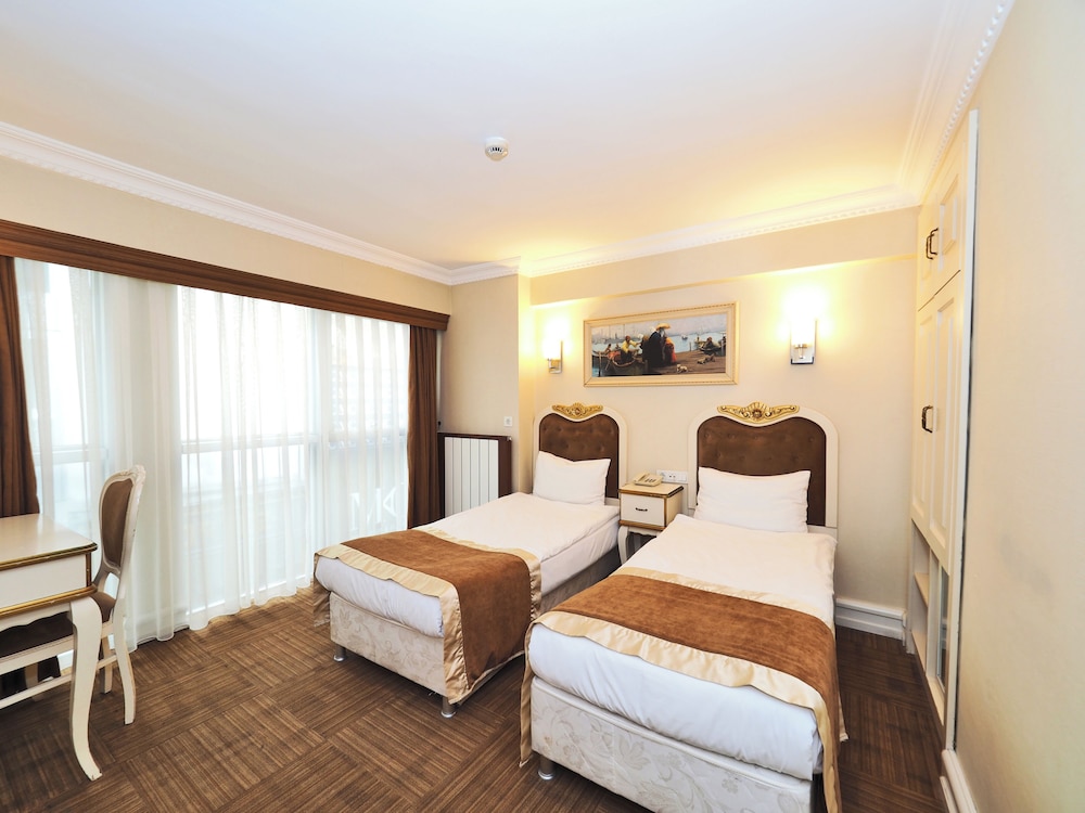 Elysion Hotel 7/48