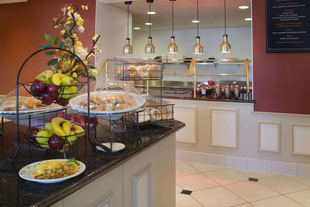 HILTON GARDEN INN SACRAMENTO ELK GROVE 37/51