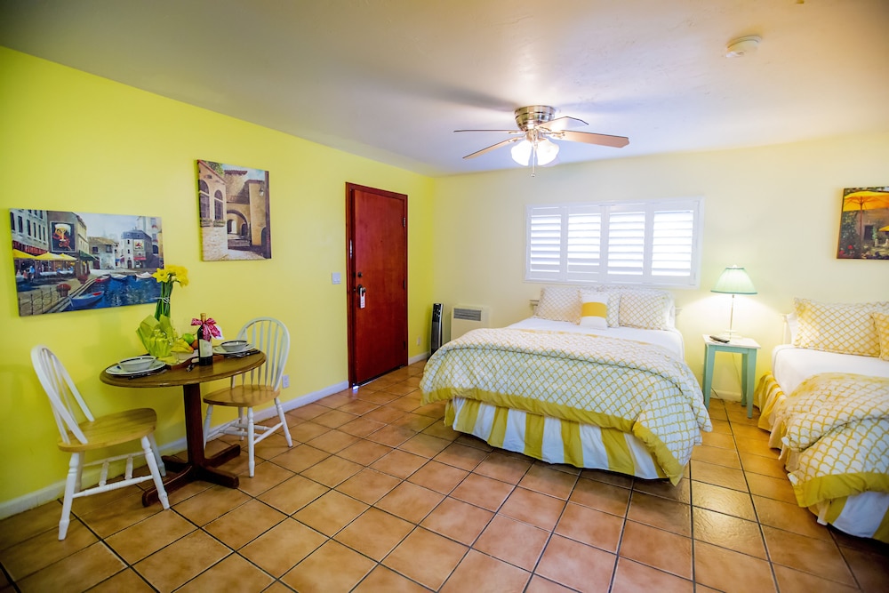Leucadia Beach Inn 16/52