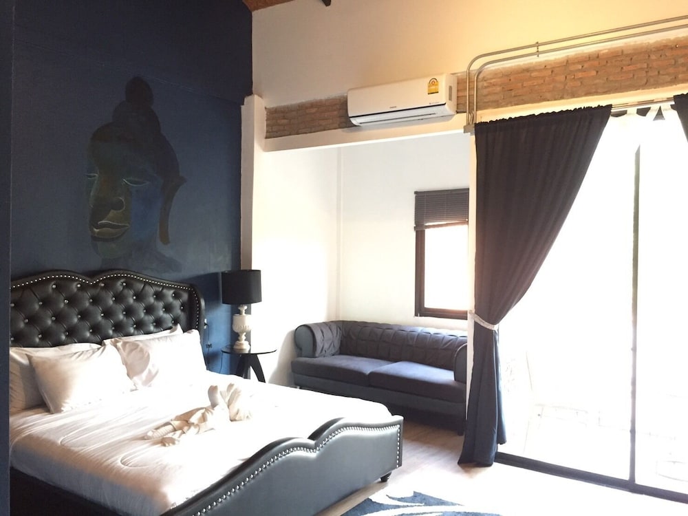 Home Ayutthaya 19/50