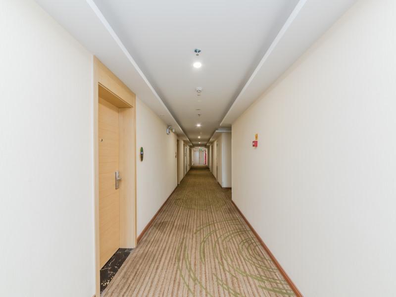 GreenTree Alliance Yinchuan South Bus Station Hotel 6/47