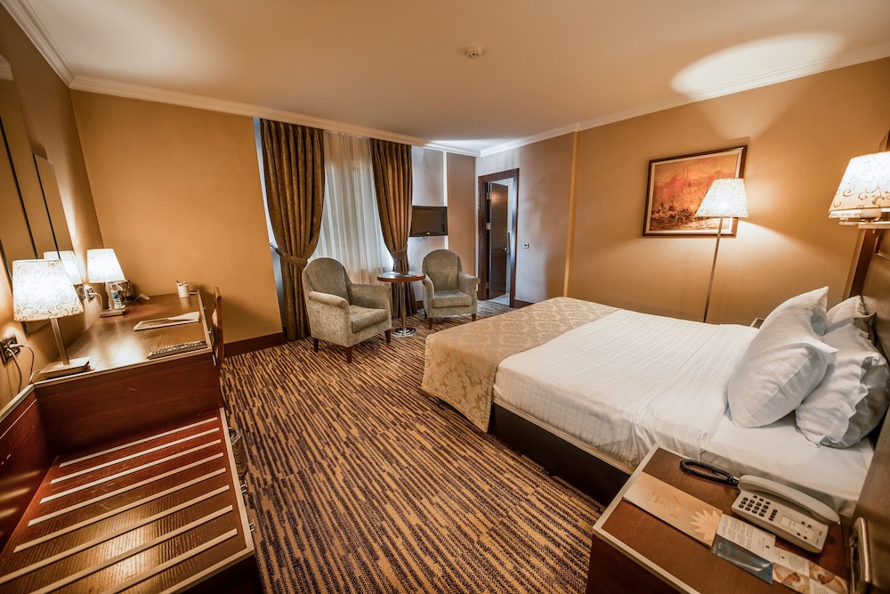 Dream Hill Business Deluxe Hotel Asia 13/26