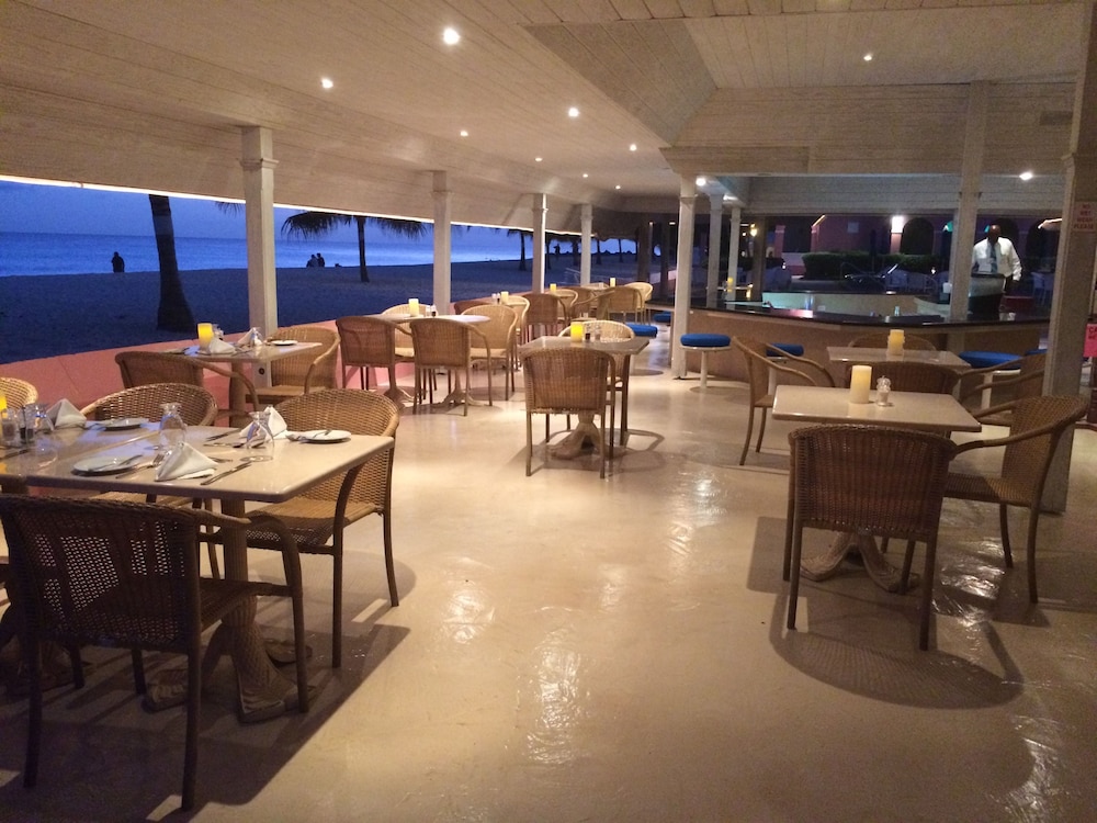 Southern Palms Beach Club 23/50