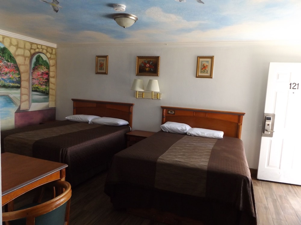 City Center Motel 43/68