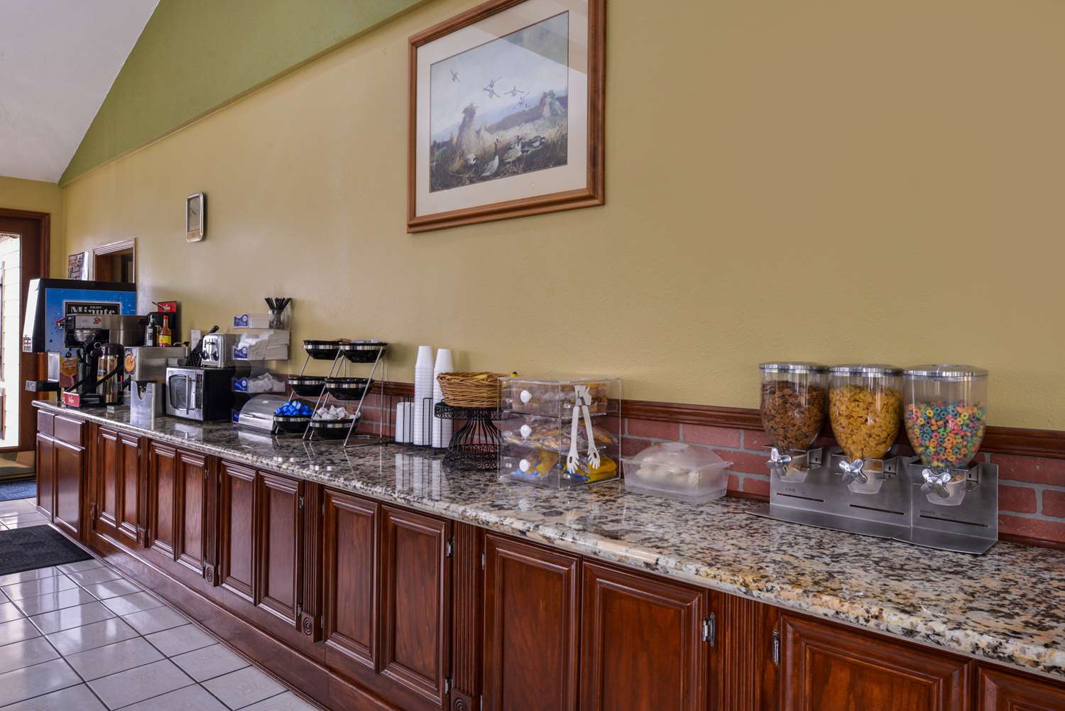 Americas Best Value Inn West Columbia 20/26