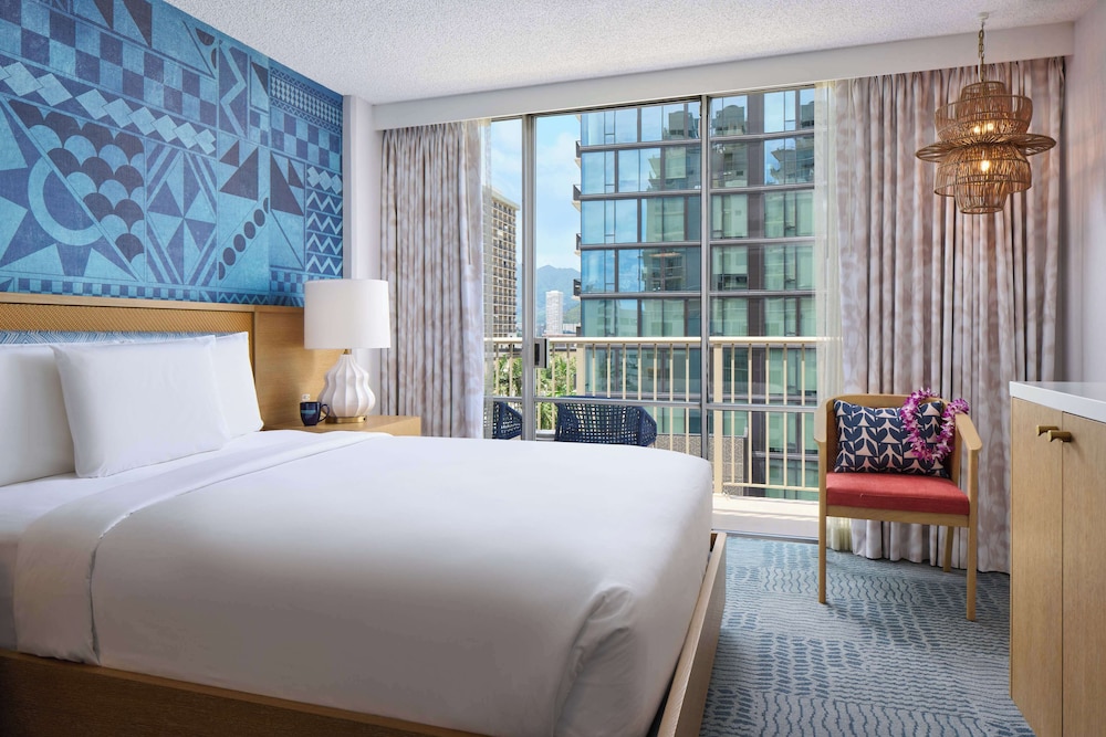ROOM, 2 DOUBLE BEDS, WAIKIKI VIEW