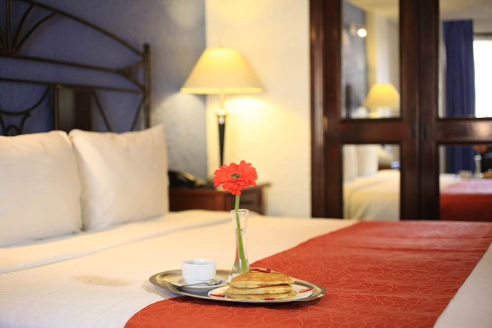 Hotel Emily 25/46
