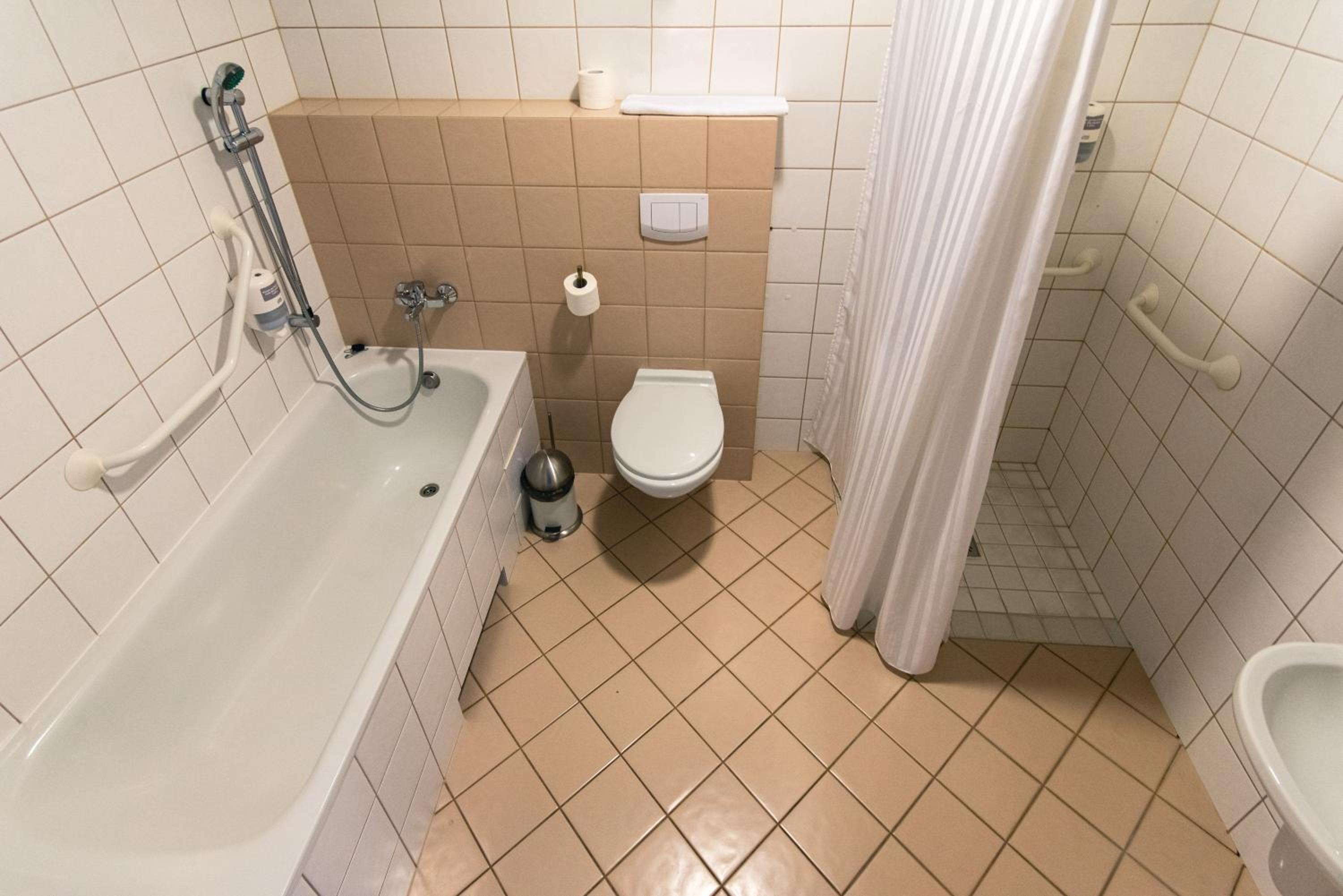 Mini, Apartment, Pool Access