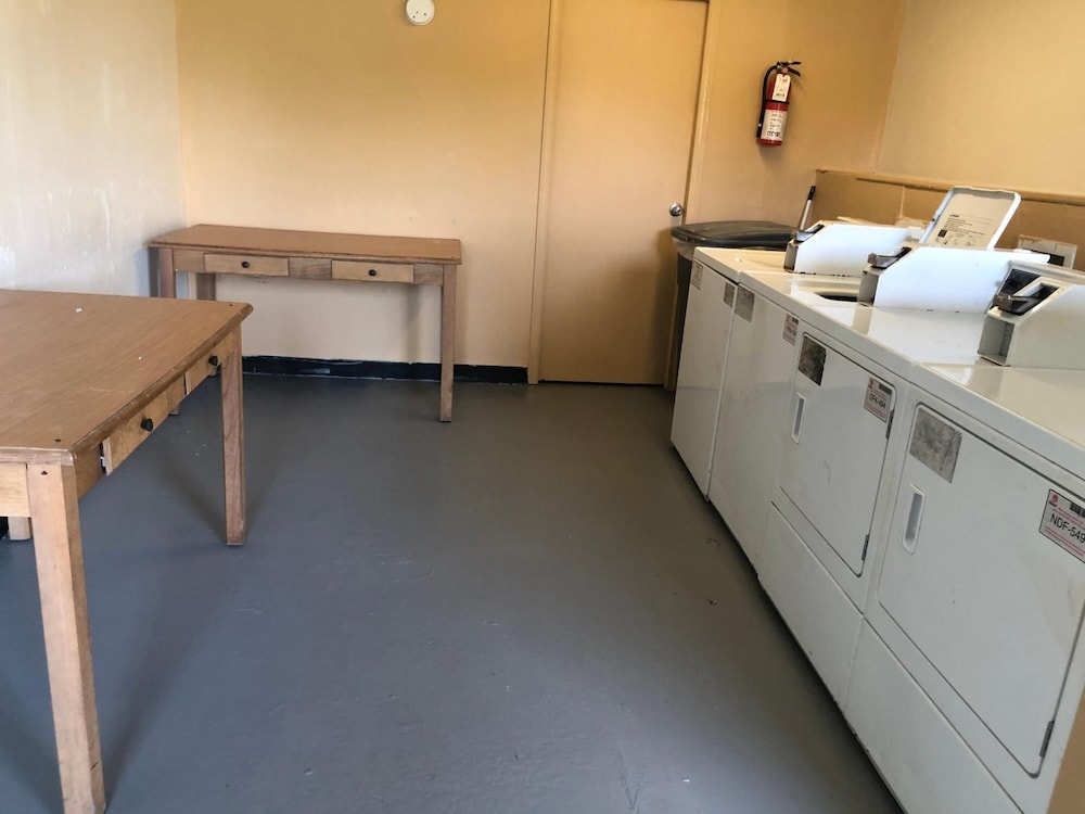 Americas Best Value Inn 19/40