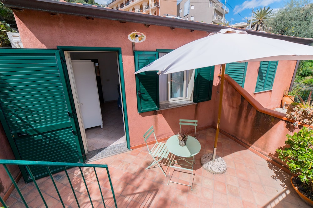 Hotel Villino Gallodoro 12/61