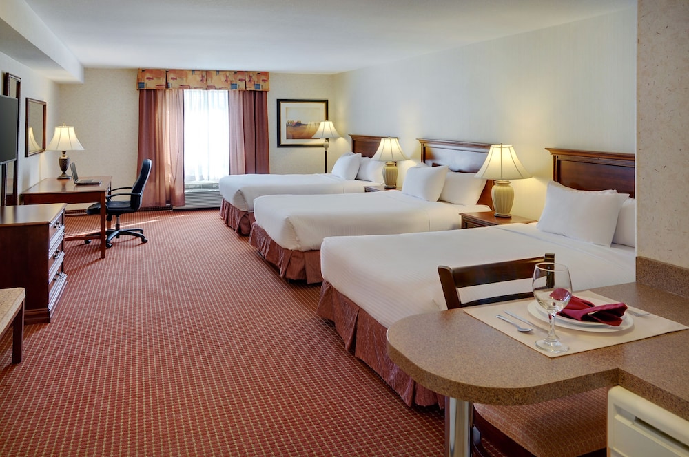 Pomeroy Inn & Suites 5/31