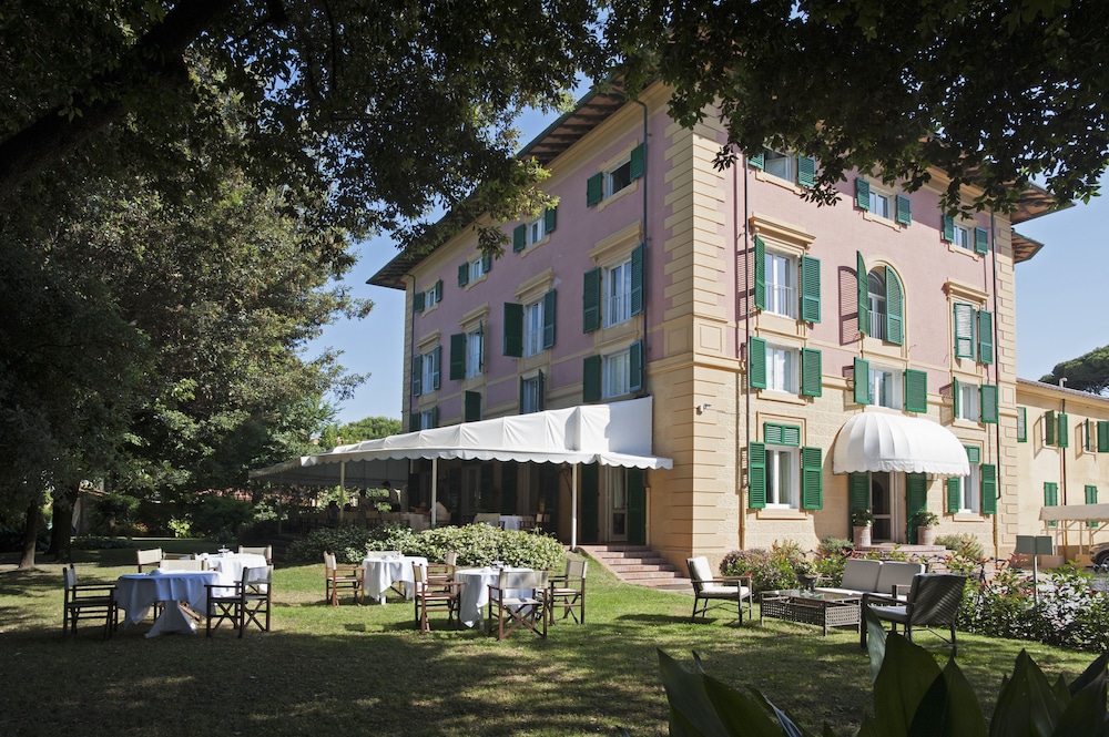 Augustus Hotel and Resort photo4