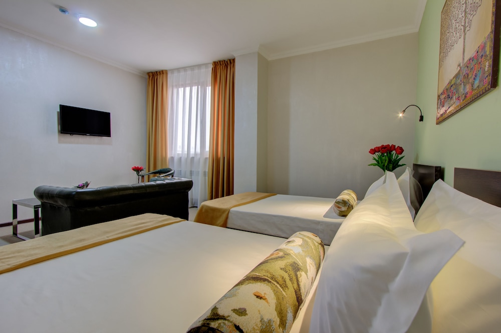 Olive Hotel Bishkek 14/32