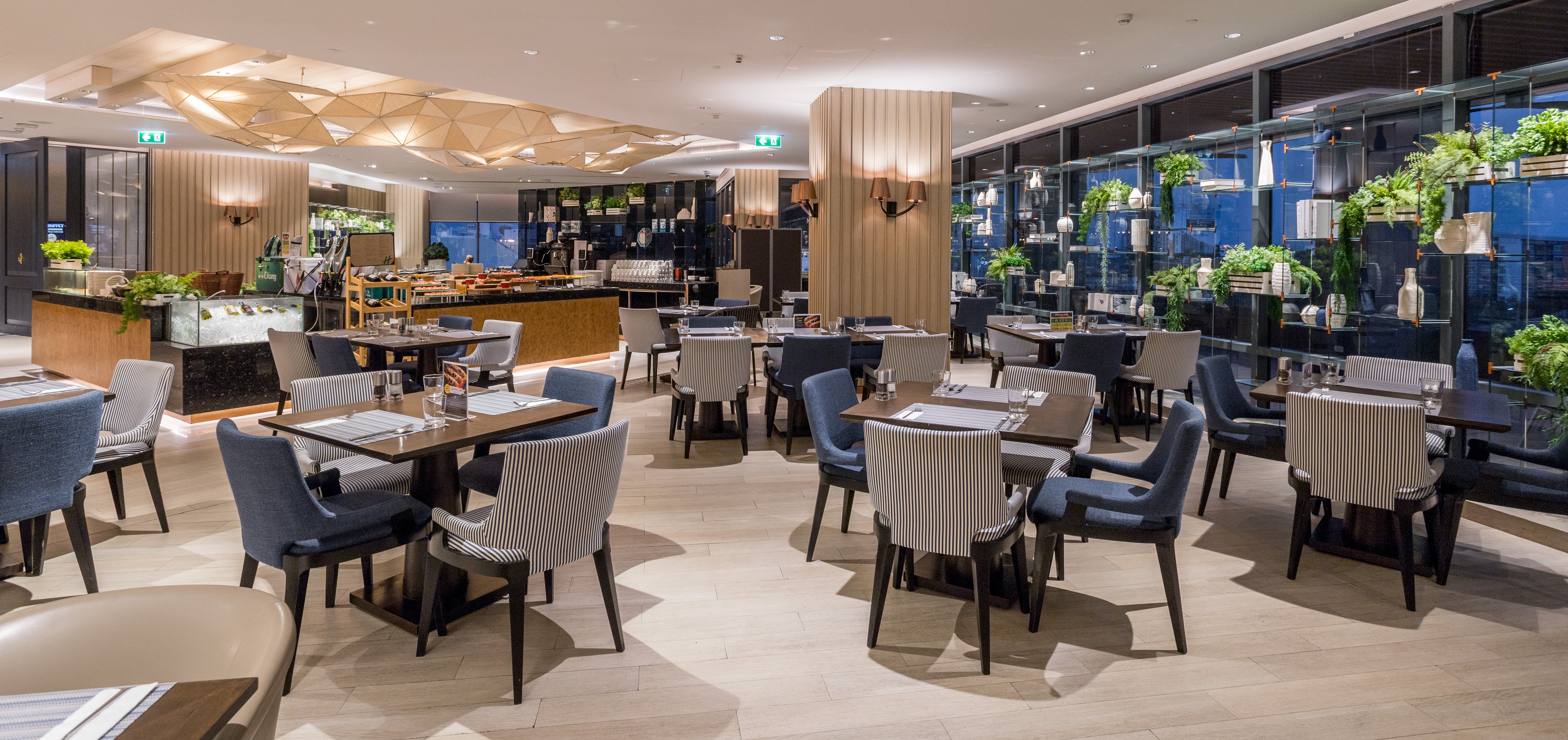 Holiday Inn & Suites Rayong City Centre 59/77