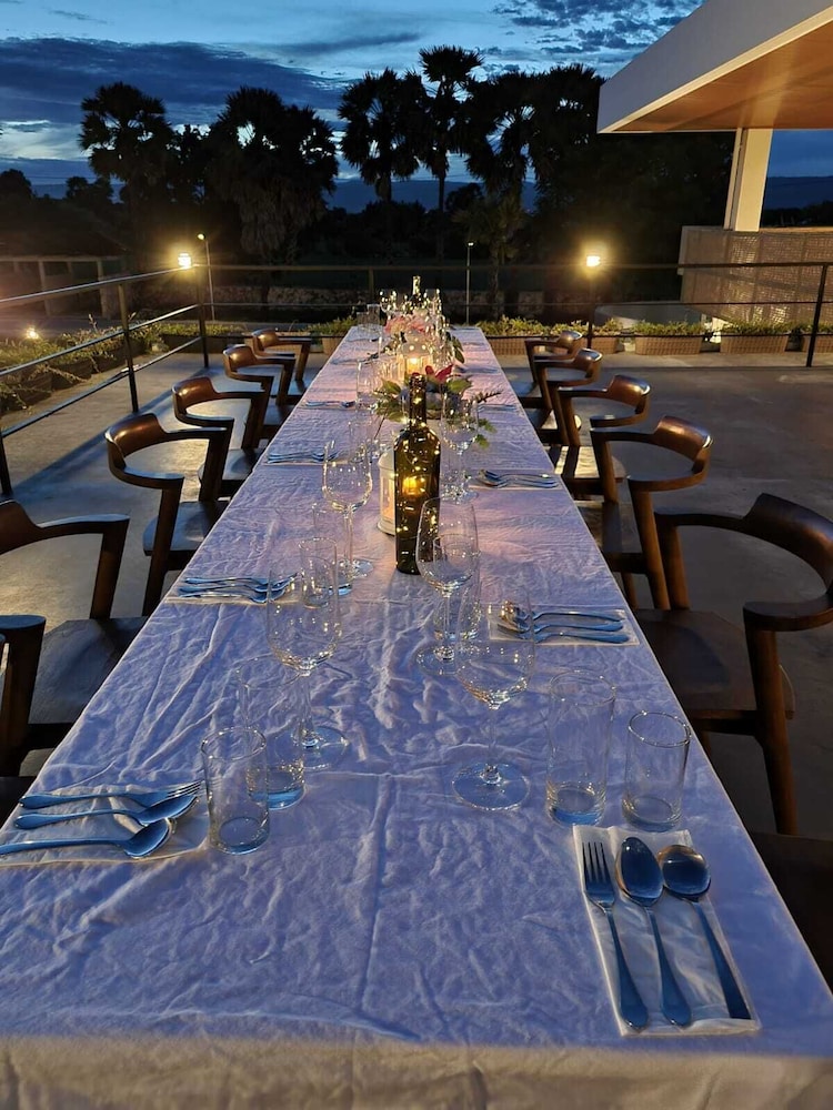 Kambaniru Beach Hotel and Resort 32/49