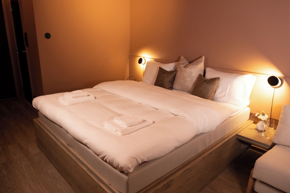 Vaga Hotel 7/49