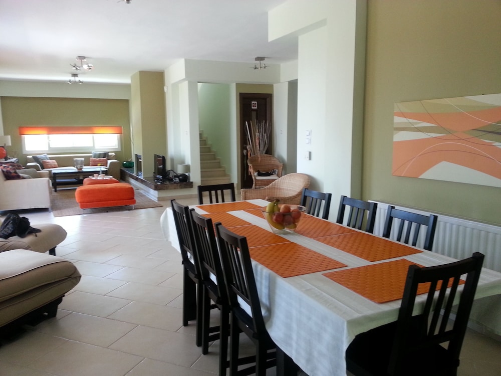 Luxurious Villa Anna Maria 30/50