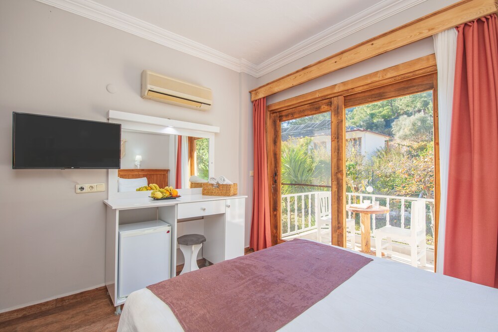 Manzara Hotel 12/50