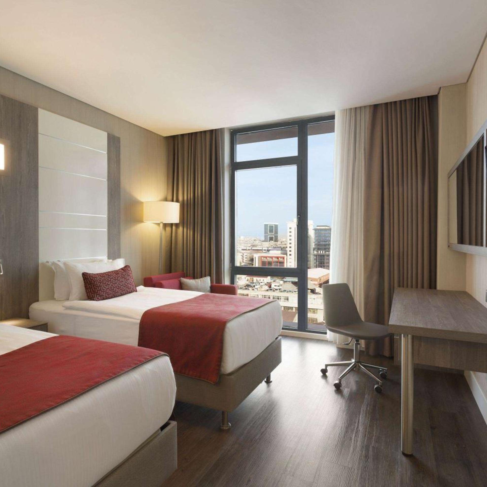 غرفة ثلاثية بإطلالة على المدينة، Ramada Encore By Wyndham Bayrampasa 4/10