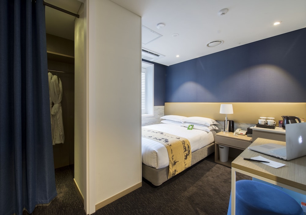 The Grand Hotel Myeongdong 34/60
