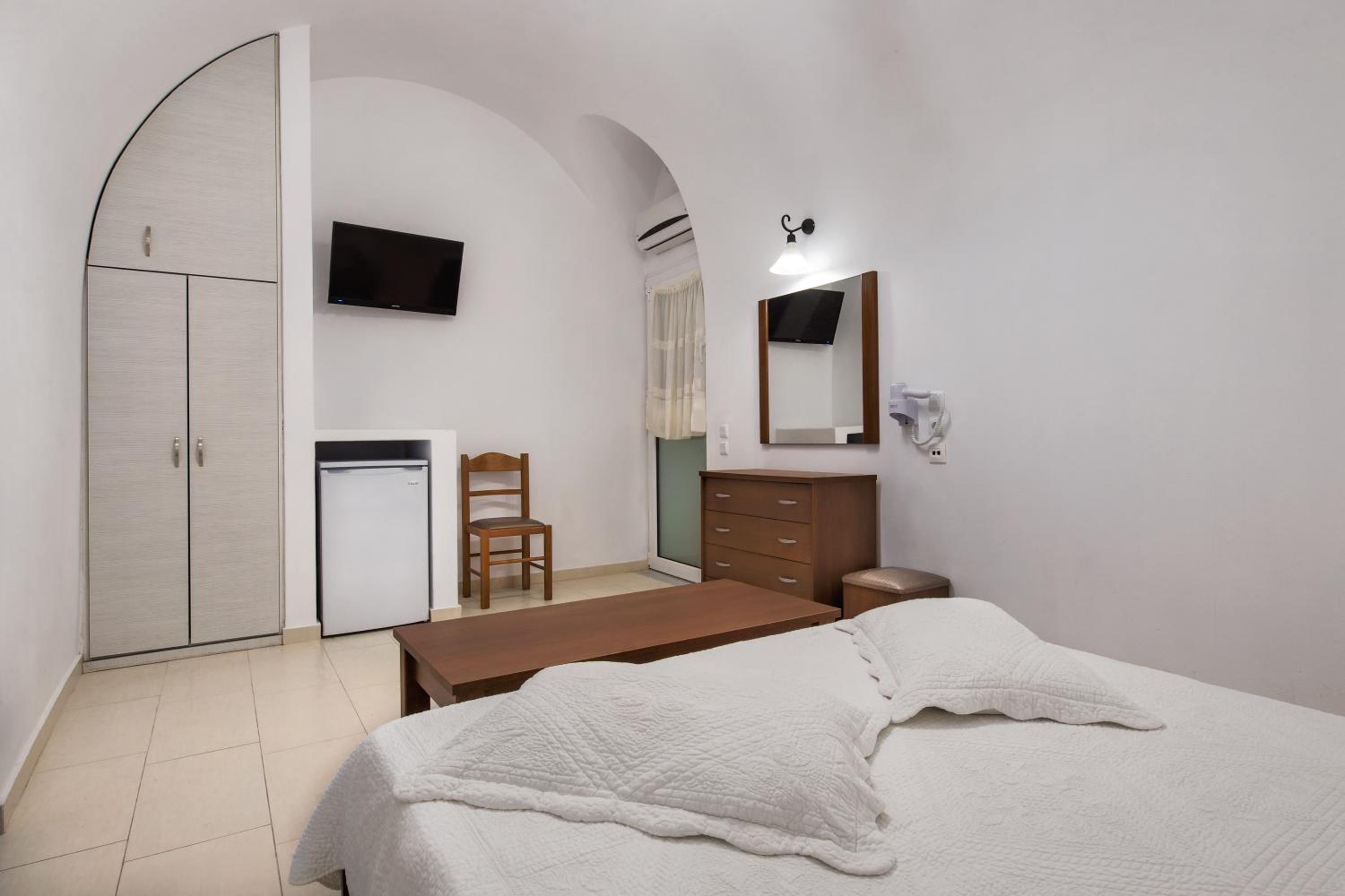 Cave, Superior, Double Bed