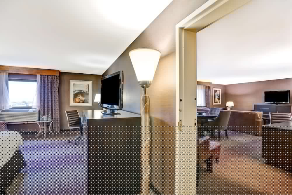 Doubletree Hotel Downtown Wilmington Legal 9/60
