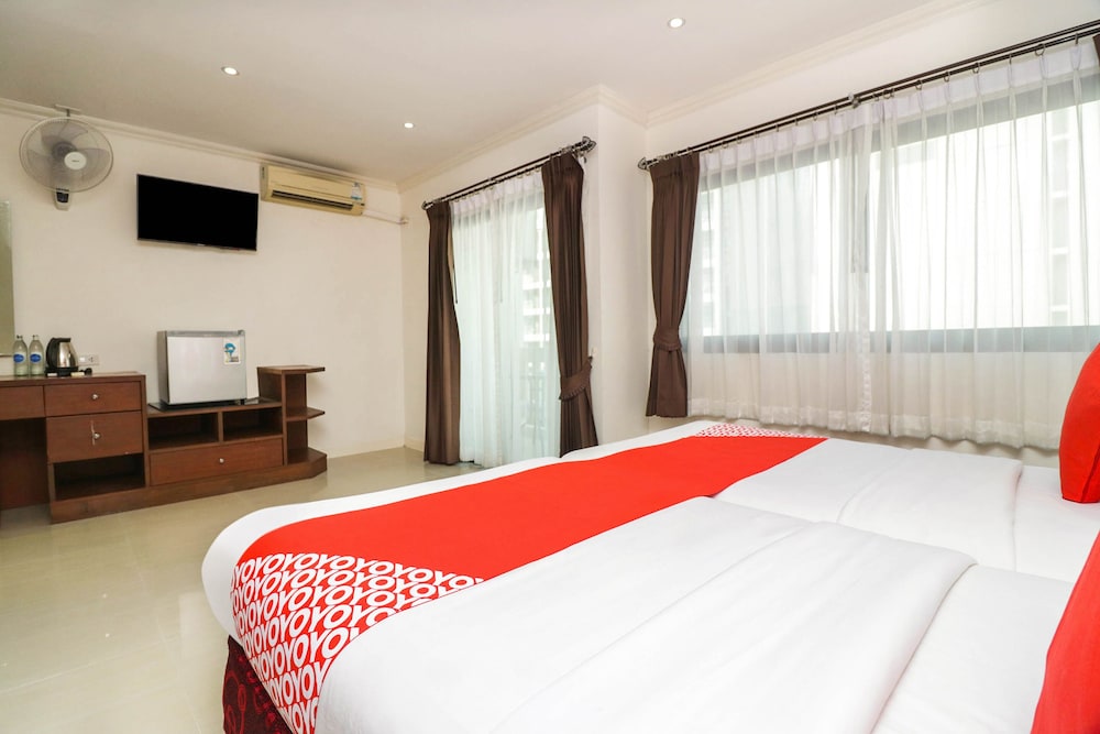 NATURAL BEACH HOTEL AND BAAN SILA 31/59