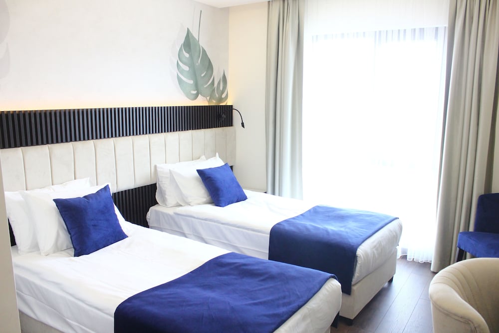 Kavala Hotel 7/50