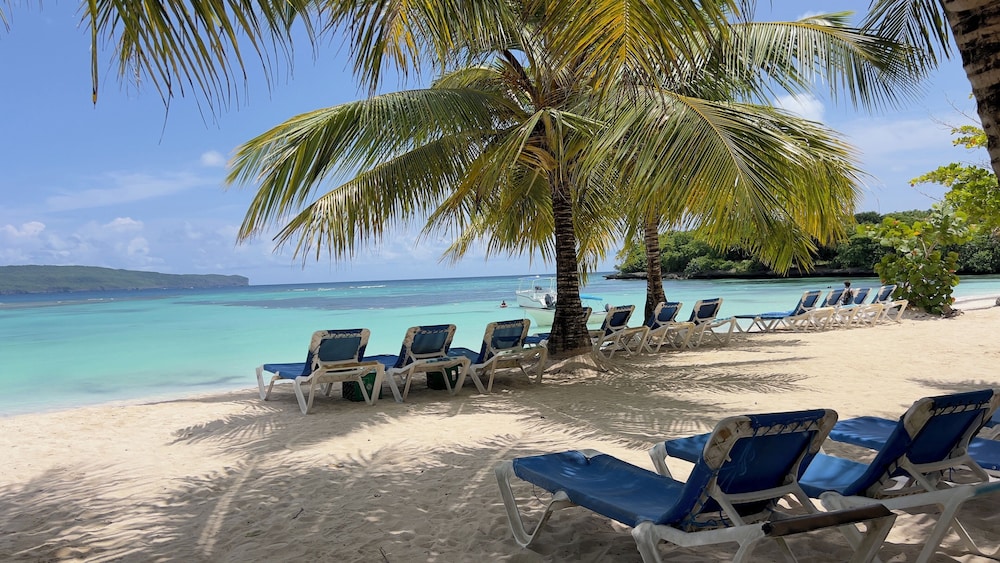 Chalet Tropical Village B&amp;B 69/74