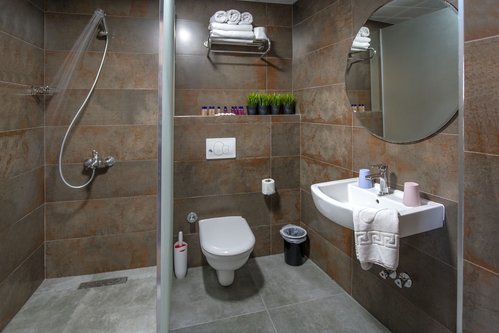 Tourist Hotel Antalya 63/63