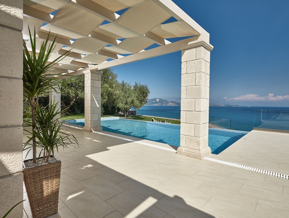Avra Luxury Villa 9/50
