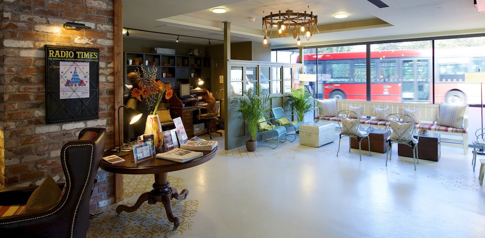 Bermondsey Square Hotel 29/50