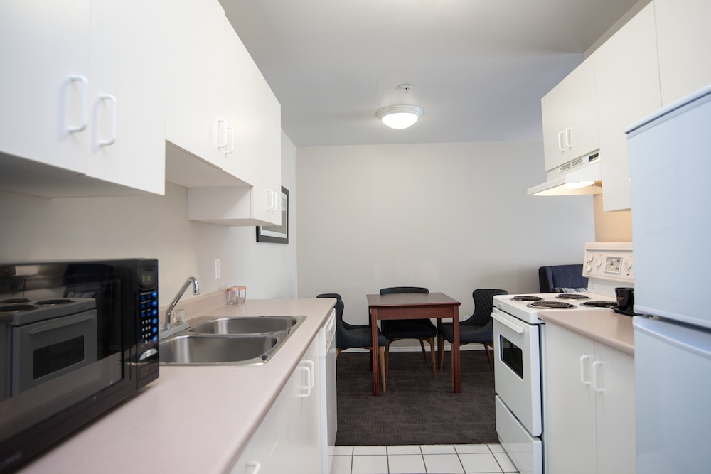 Sandman Hotel & Suites Williams Lake 38/40